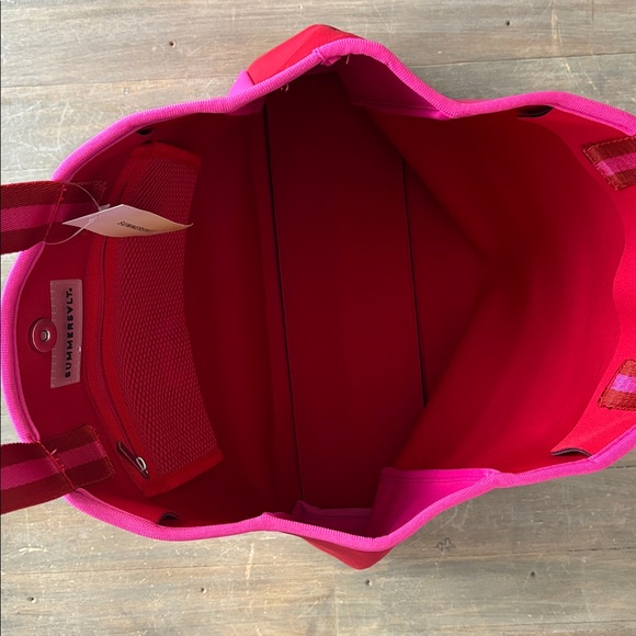 Summersalt neoprene beach tote - Picture 8 of 8